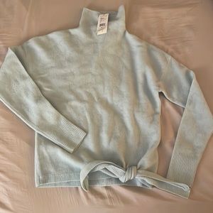 Vineyard Vines sweater brand new with tags baby blue paid 158.00 asking $65 obo